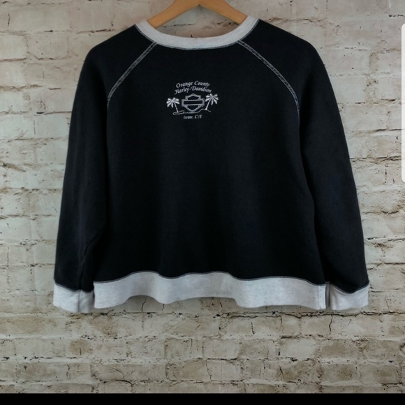 Sweater - Picture 3 of 3